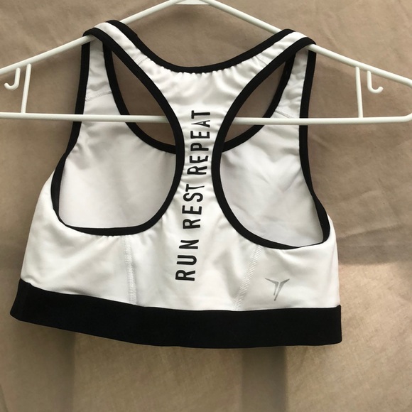 🔥2 for $10🔥 Old navy sports bra - Picture 2 of 4